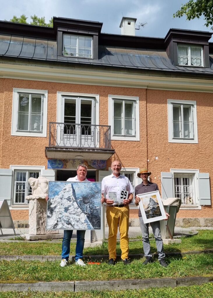 v.l.n.r: Josef Rettenbacher (Präsident Lions Club Hohensalzburg), Walter Sonnberger (Dorotheum Salzburg), Paul Raas (Künstler)